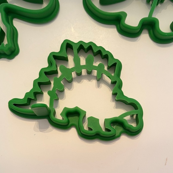 Williams Sonoma Fun Dinosaur Pancake Molds & toast stamps 🦕 🦖 - Picture 5 of 8